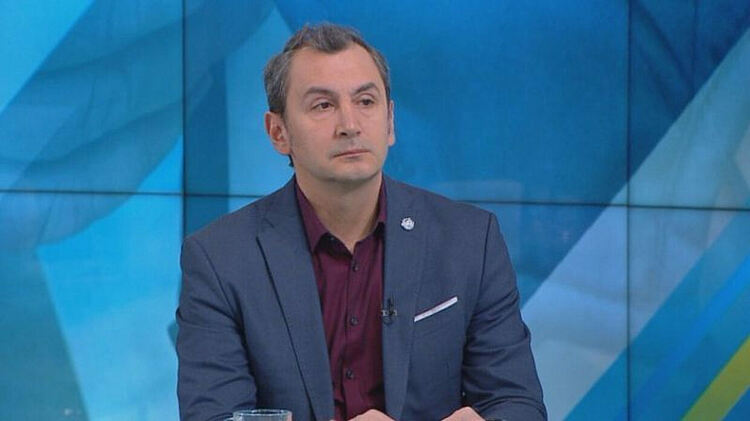 Доц. Михаил Околийски: Психиатрията остава задният двор на медицината у нас, подходът е катастрофален