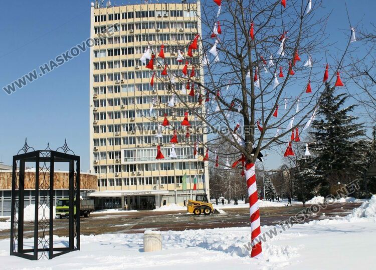Трибагреник и мартеница ще дава на гражданите община Димитровград в навечерието на празниците