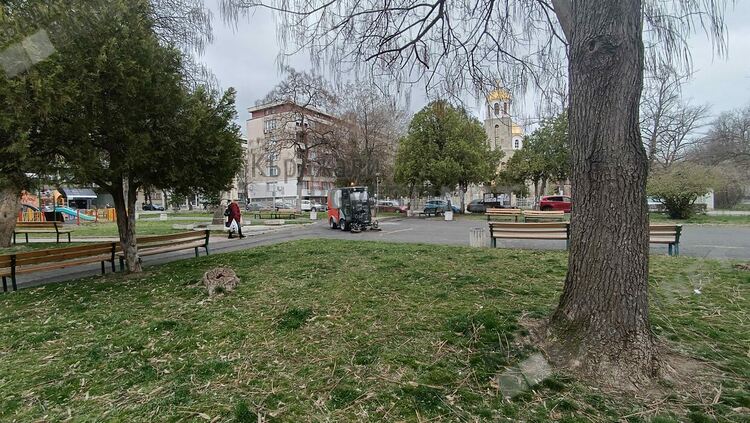 Общината залага на техниката за чистотата на Кърджали, машини изместват ръчния труд