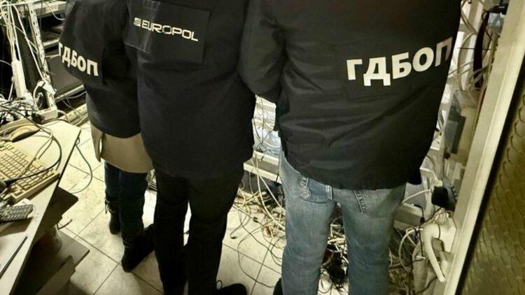 ГДБОП и полицаи от 38 държави разбиха най-голямата платформа за детска порнография