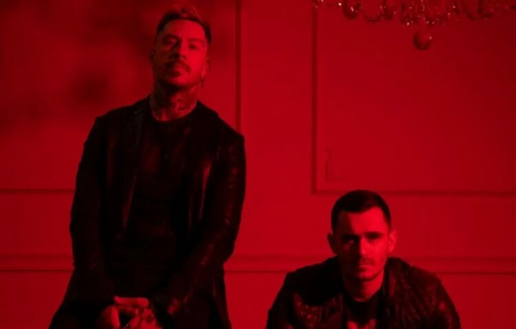 Pavell и Юлиан Костов с общо парче: „Addicted“