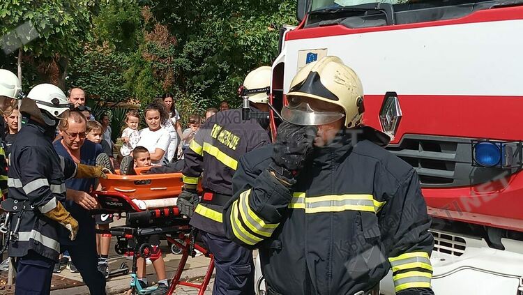 Разследват два пожара в областта през почивните дни