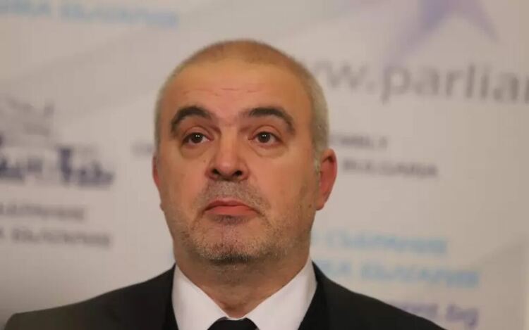 НС рестартира избора на комисията по досиетата