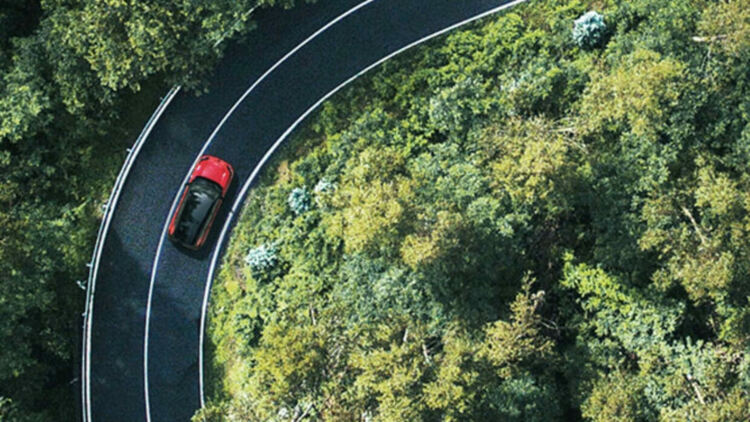 Toyota показа за първи път новия RAV4