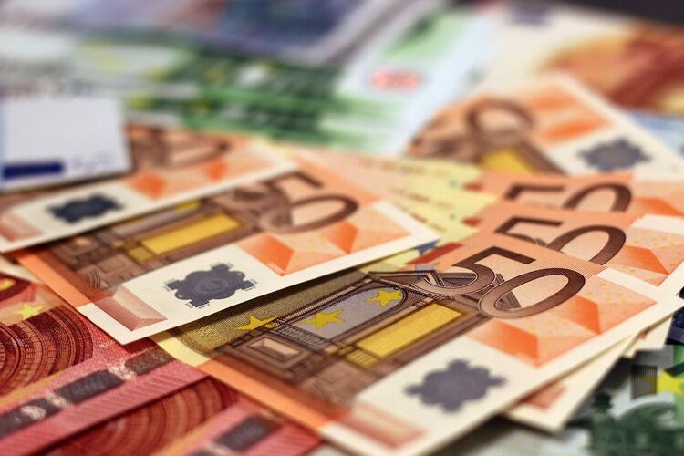 Politico: България става 21-ия член на еврозоната на 1 януари 2026 г.