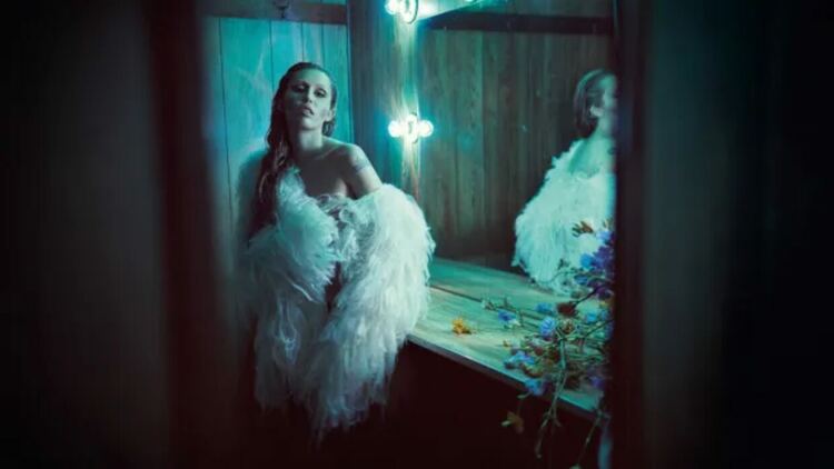 Miley Cyrus издаде новия си албум