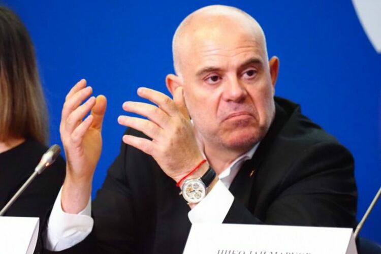 Свидетел по дело: Иван Гешев и Теодора Георгиева са били чести посетители в ресторант „Осемте джуджета“