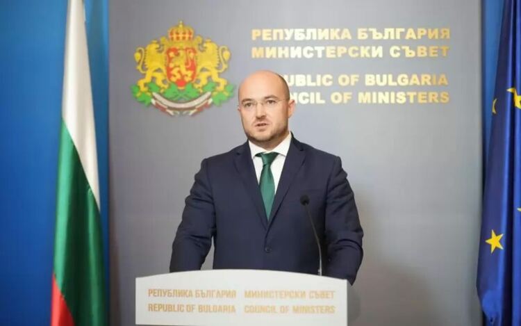 Таксите за българско гражданство скачат в пъти