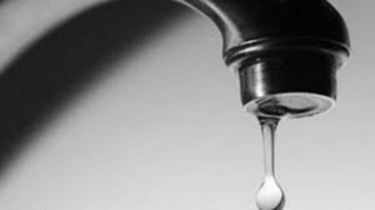 Авария на водопровод остави Мадан и околни села без вода