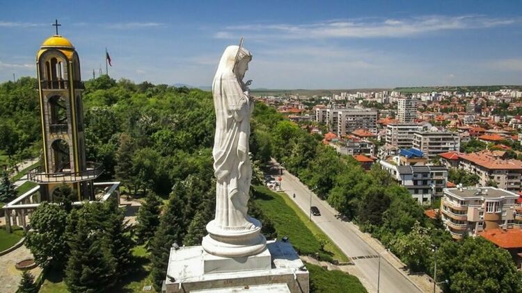 Слънчево и до 37 градуса в Хасково днес