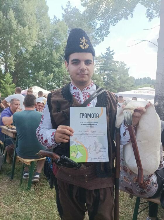Гайдари се представиха отлично на съборите в Копривщица и Гела