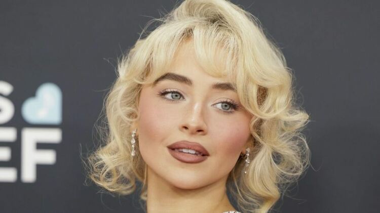 Sabrina Carpenter представи новия си албум пред фенове