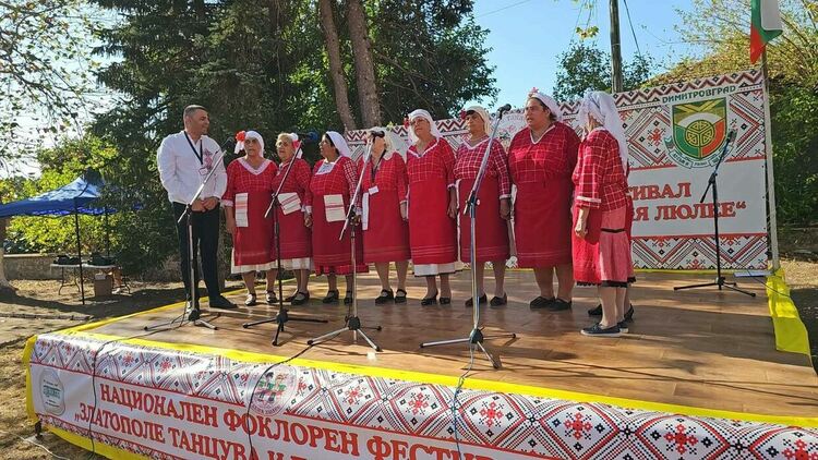 Злато поле ще пее и танцува на 7-ми септември