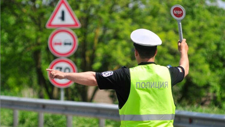 От 7 септември влизат в сила новите правила за движение по пътищата. Какво трябва да знаем?