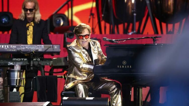 Elton John изнесе първия си голям концерт от две години
