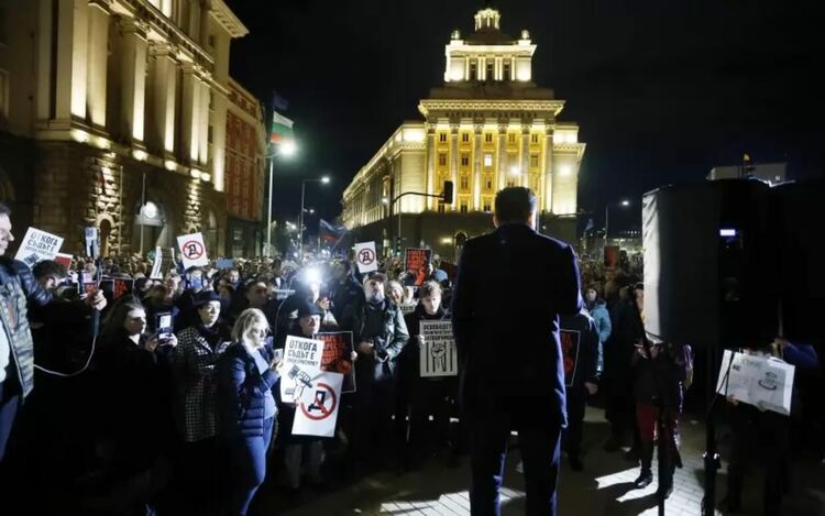 Протестът бързо губи стойността си