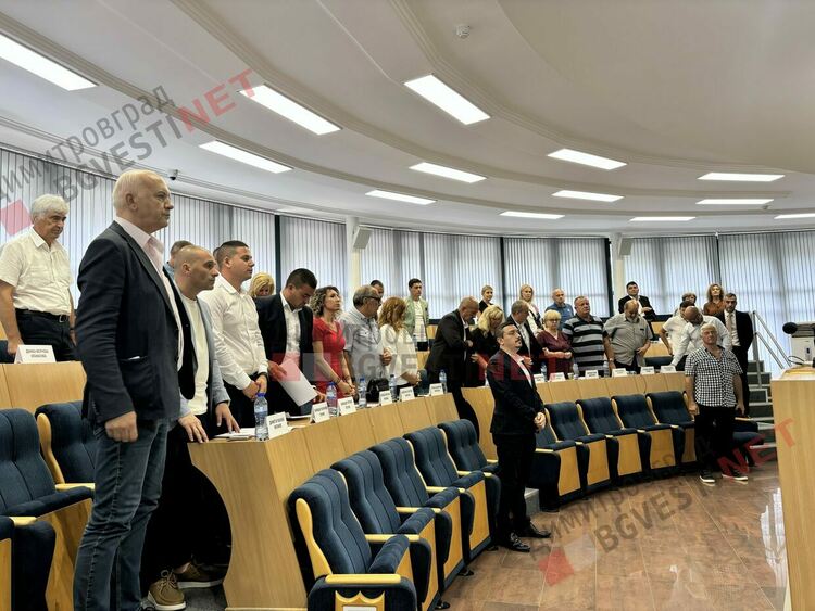Сесията на Общинския съвет в Димитровград приключи за по-малко от половин час – всички докладни бяха приети