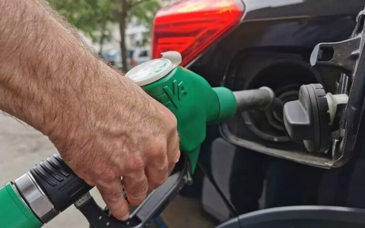 Цената на петрола скочи с над 10% днес