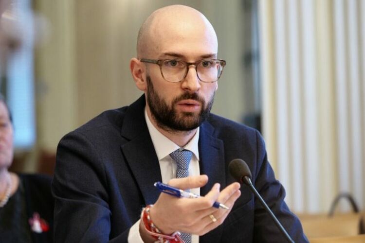 Правителството ще замрази тол таксите за превозни средства над 3.5 тона