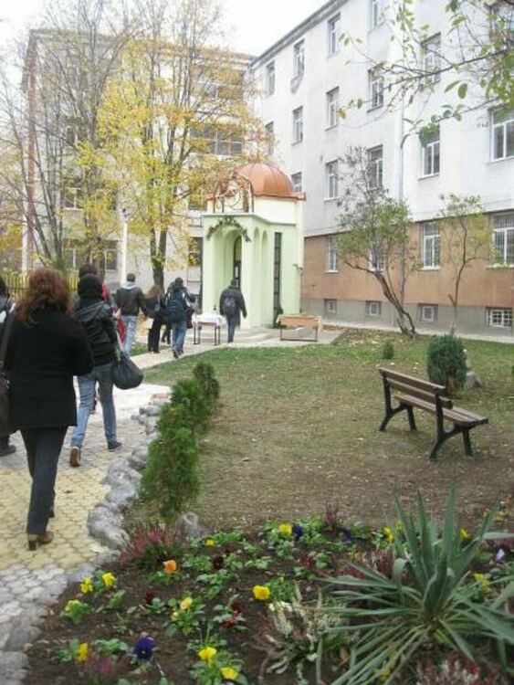 Параклисите в училище – невидима граница или предпоставка за конфликти