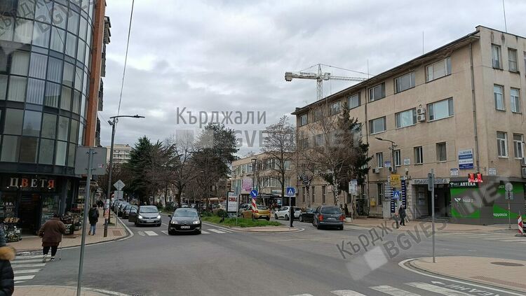 Предимно облачно с преваляване от дъжд днес в Кърджали