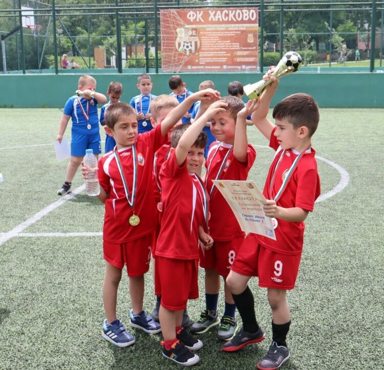 Футболни отбори от 5 детски градини ще се борят за „Купа Хасково“