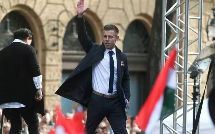 Новият унгарски премиер намали заплатата си наполовина