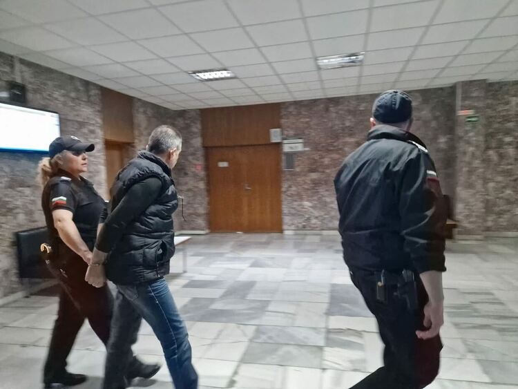 Смолянският съд изпрати рецидивист в затвора за година и осем месеца заради фентанил