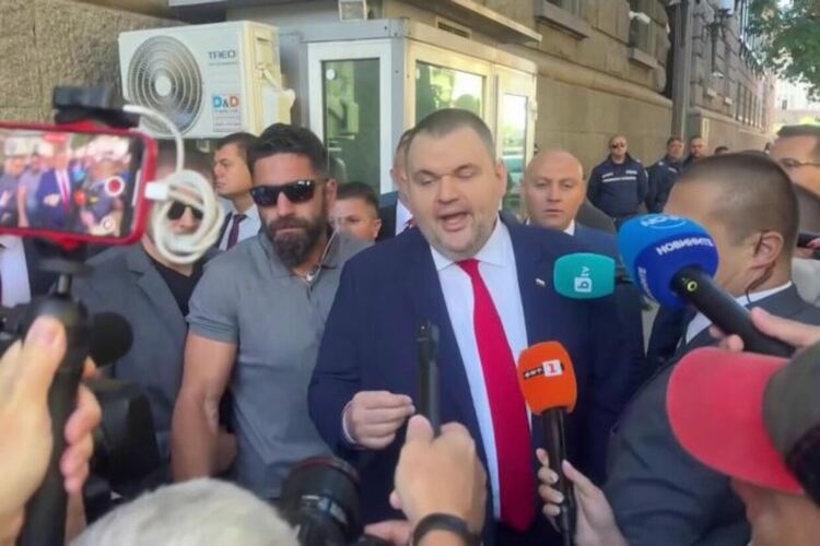 Тайната падна: колко струваше на данъкоплатците охраната на Пеевски