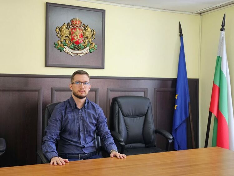 Нов младши съдия встъпи в длъжност в Окръжен съд – Кърджали