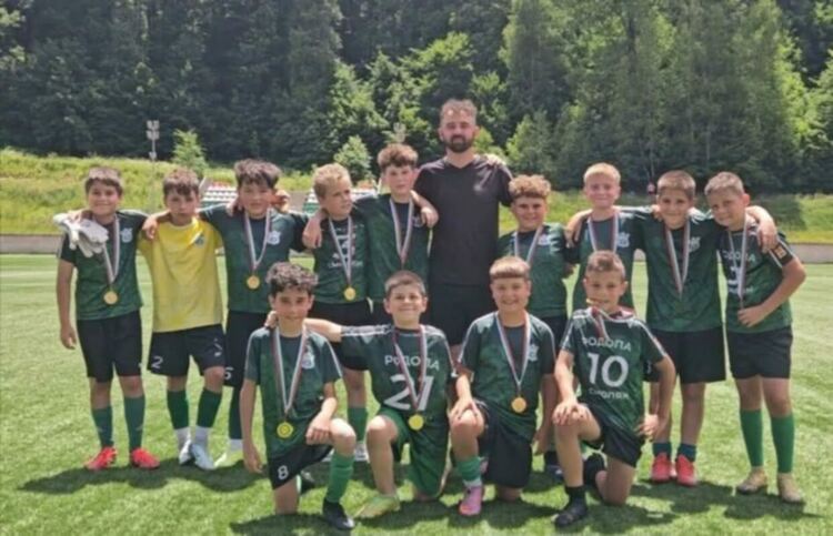 Школата на ФК „Родопа“ (Смолян) с куп отличия от летните турнири