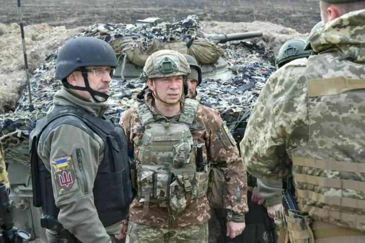 Forbes: ЕС се стреми към военен съюз с Украйна