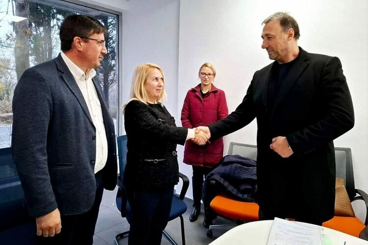 Задържан е областният лидер на ДПС в Бургас,престоял е в ареста в Кърджали