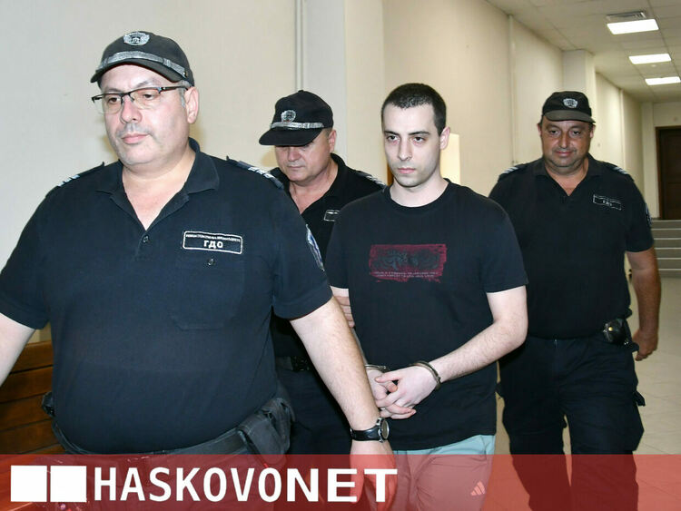 Съдът в Хасково не пусна обвиняем за опит за контрабанда на кокаин и злато